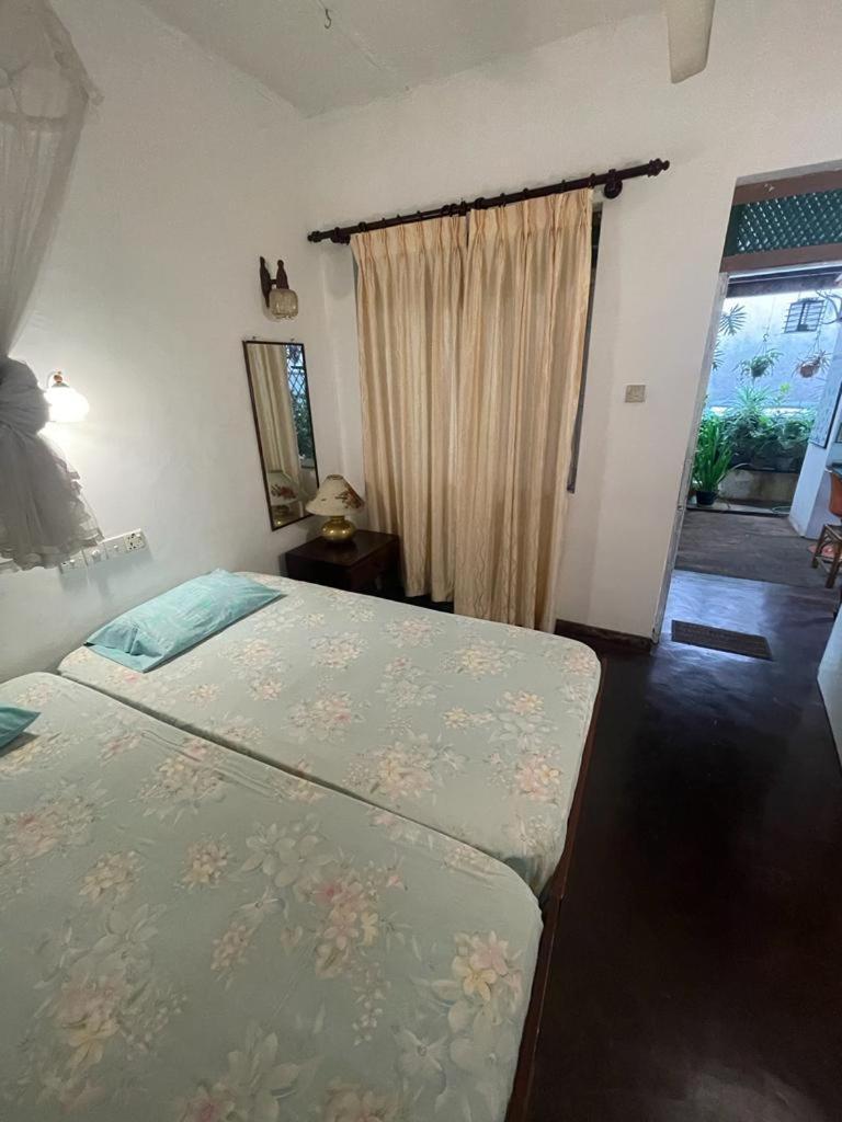 Kandy Inn Madugalle'S Family Guest House Buitenkant foto
