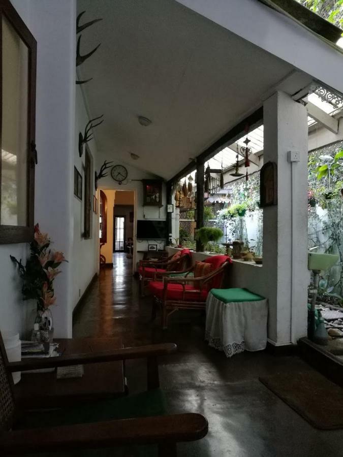 Kandy Inn Madugalle'S Family Guest House Buitenkant foto